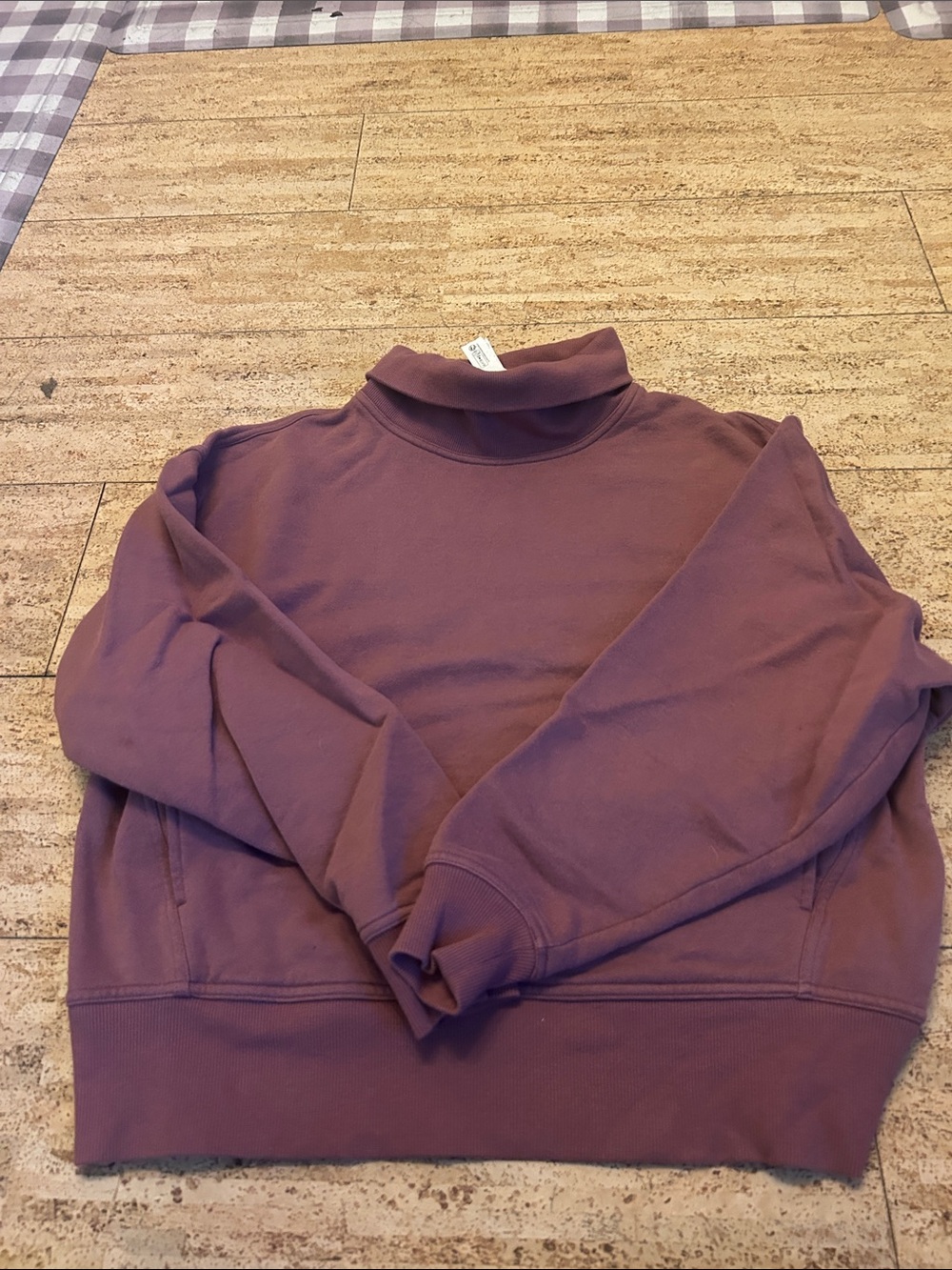 Alo yoga hazy mock neck pullover burgundy truffle